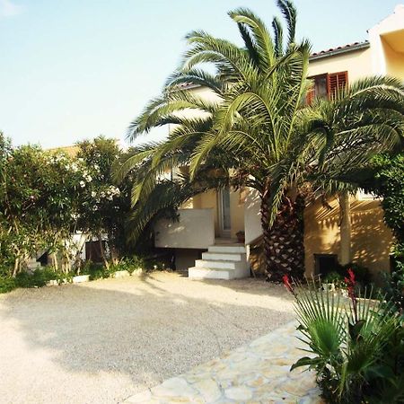 אורביץ Apartments Tonka - 150M From The Sea & Parking מראה חיצוני תמונה