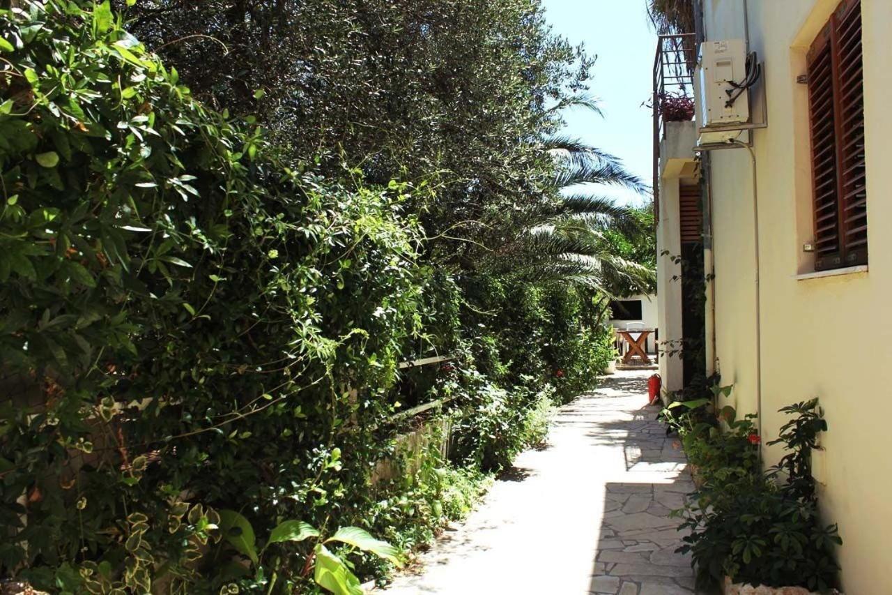 אורביץ Apartments Tonka - 150M From The Sea & Parking מראה חיצוני תמונה