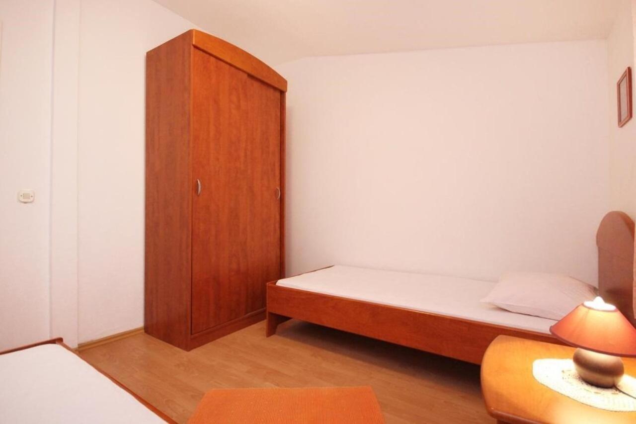 אורביץ Apartments Tonka - 150M From The Sea & Parking מראה חיצוני תמונה