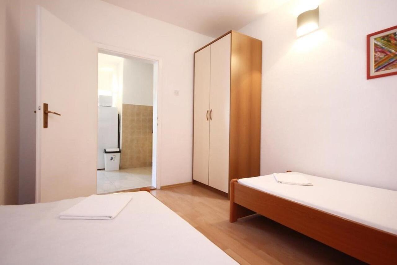 אורביץ Apartments Tonka - 150M From The Sea & Parking מראה חיצוני תמונה