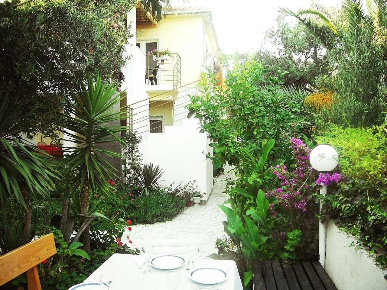 אורביץ Apartments Tonka - 150M From The Sea & Parking מראה חיצוני תמונה