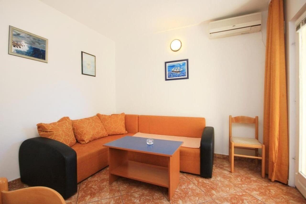 אורביץ Apartments Tonka - 150M From The Sea & Parking מראה חיצוני תמונה