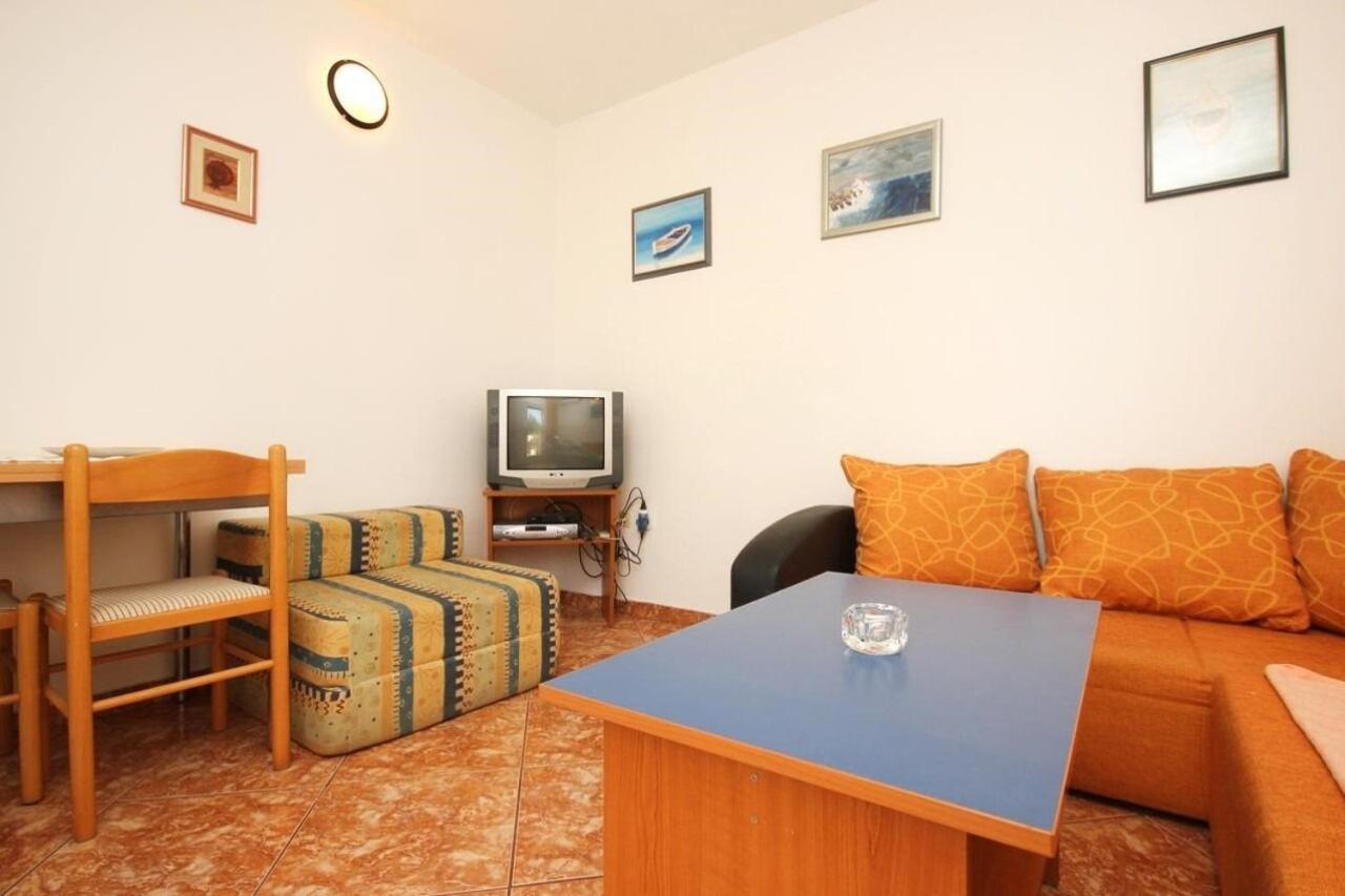 אורביץ Apartments Tonka - 150M From The Sea & Parking מראה חיצוני תמונה