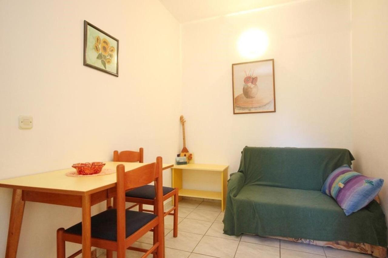 אורביץ Apartments Tonka - 150M From The Sea & Parking מראה חיצוני תמונה